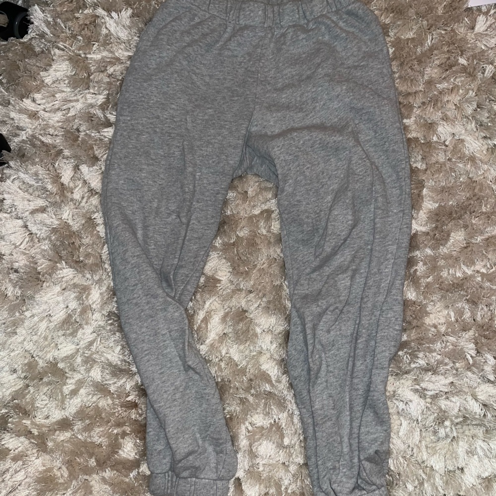 Grey brandy Melville sweatpants